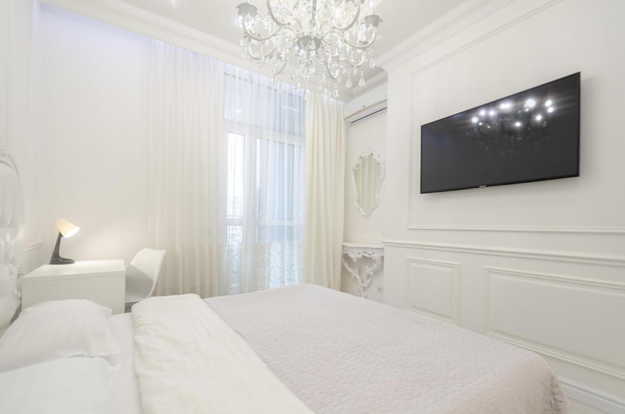 Petrovdom Apartments 10-353 In Rc Central Park, 7 John Mccain Street Київ Екстер'єр фото